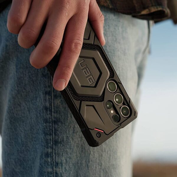 Urban Armor Gear Pathfinder Protective Case for Samsung Galaxy S23 Ultra - Image 4