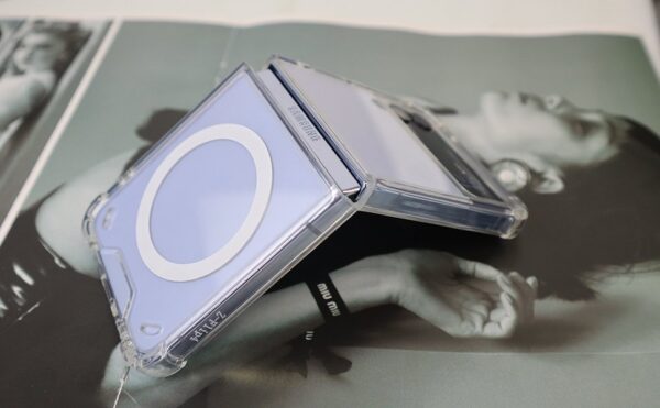 Luxury Premium Shockproof Clear MagSafe Magnetic Cover Case For Samsung Galaxy Z Flip 3/ Z Flip 4 - Image 13