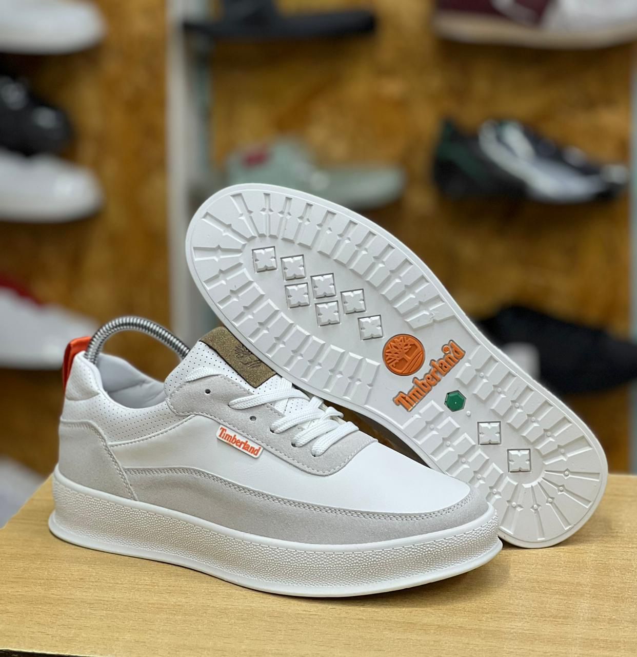 TL UrbanFlex Low-Top Leather Sneakers for Men - Image 4